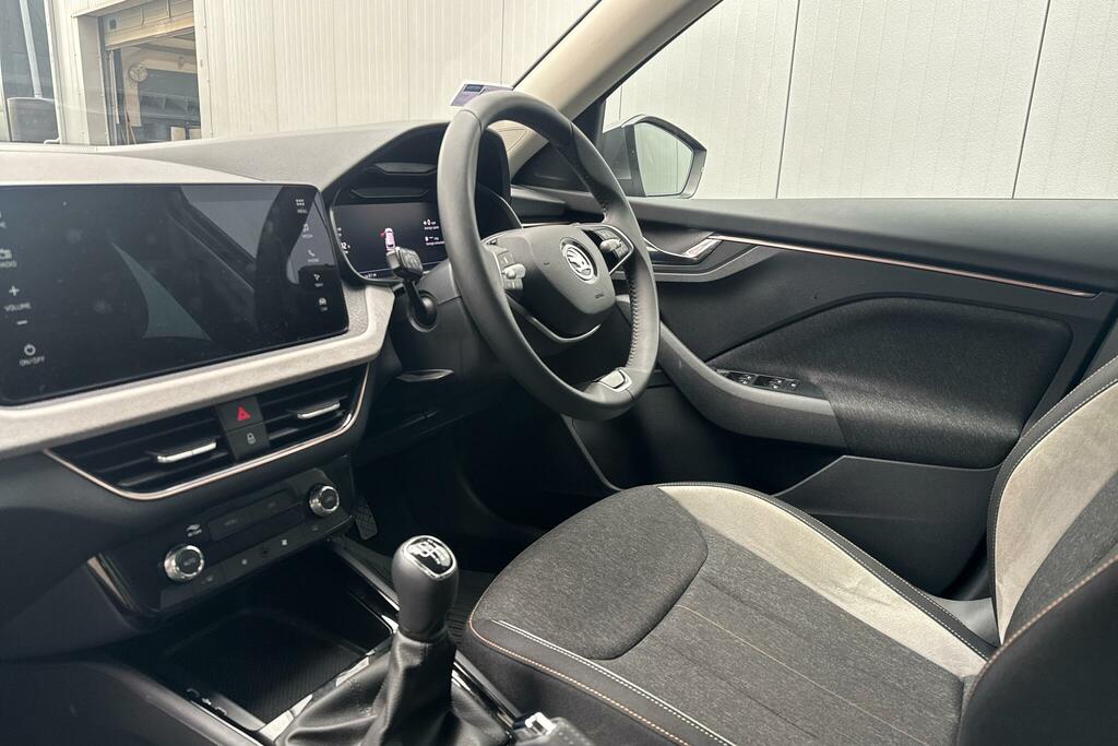 Skoda Kamiq Kamiq 1.5 Tsi Se L Lez Compliant 2424 Koda Grey #2