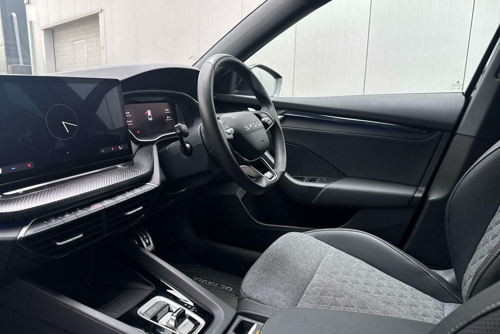 Skoda Octavia Octavia 1.5 Tsi 150 E-tec Sportline Dsg Lez C Black #2