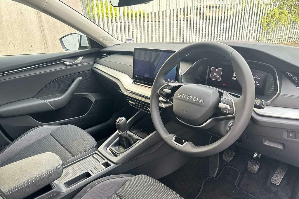 Skoda Octavia Octavia 2.0 Tdi Se Technology Lez Compliant White #6