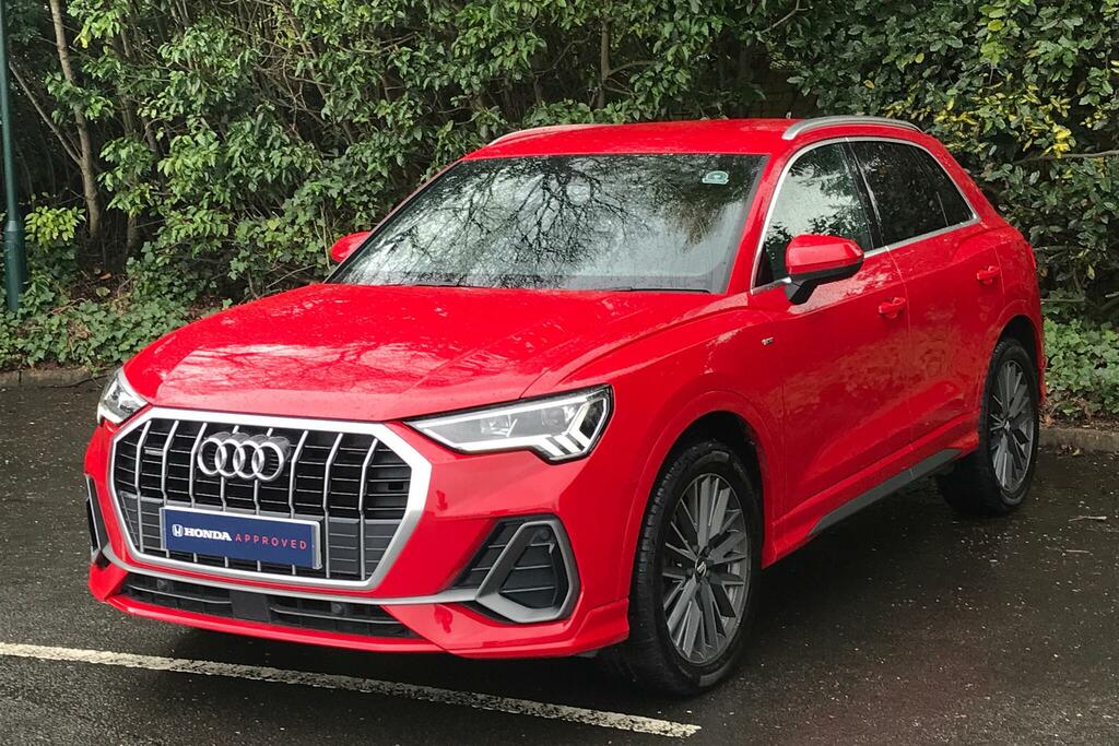 Audi Q3 Q3 2.0 Tfsi 40 S Line Suv S Tronic Quat Red