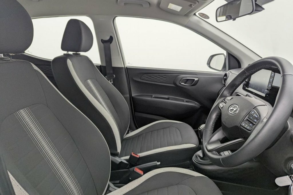 Hyundai I10 1L Se Connect CK23KLJ White #3