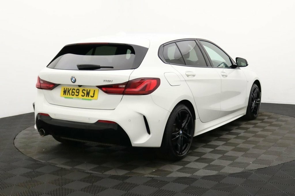 BMW 1 Series 1.5L M Sport WK69SWJ White #4