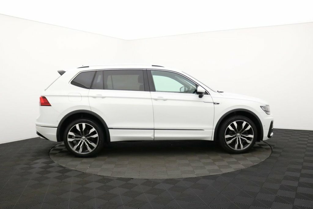 Volkswagen Tiguan Allspace 2L R-line Tech White #2