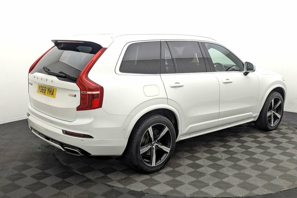 Volvo XC90 2.0 D5 Powerpulse Momentum Awd 231 Bhp Silver #51
