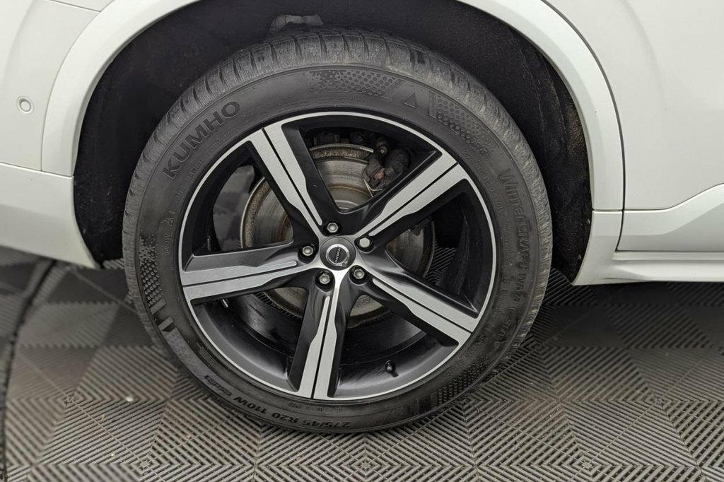 Volvo XC90 2.0 D5 Powerpulse Momentum Awd 231 Bhp Silver #53