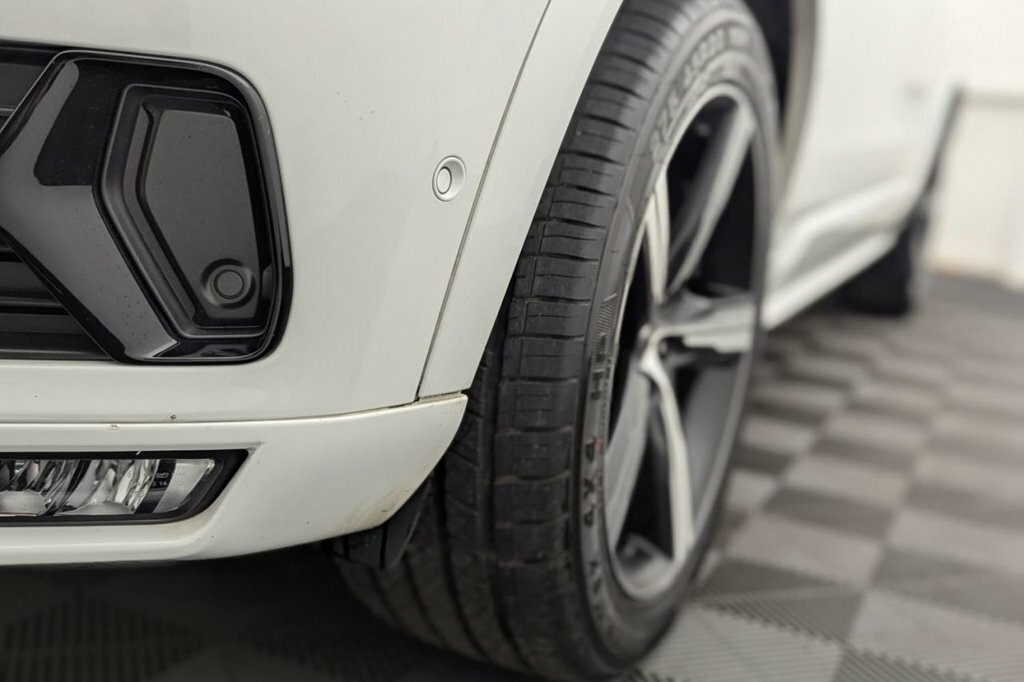 Volvo XC90 2.0 D5 Powerpulse Momentum Awd 231 Bhp Silver #48