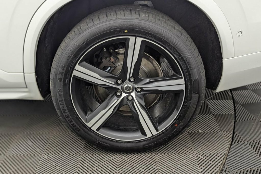 Volvo XC90 2.0 D5 Powerpulse Momentum Awd 231 Bhp Silver #55