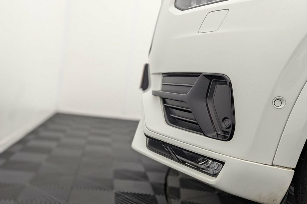 Volvo XC90 2.0 D5 Powerpulse Momentum Awd 231 Bhp Silver #47