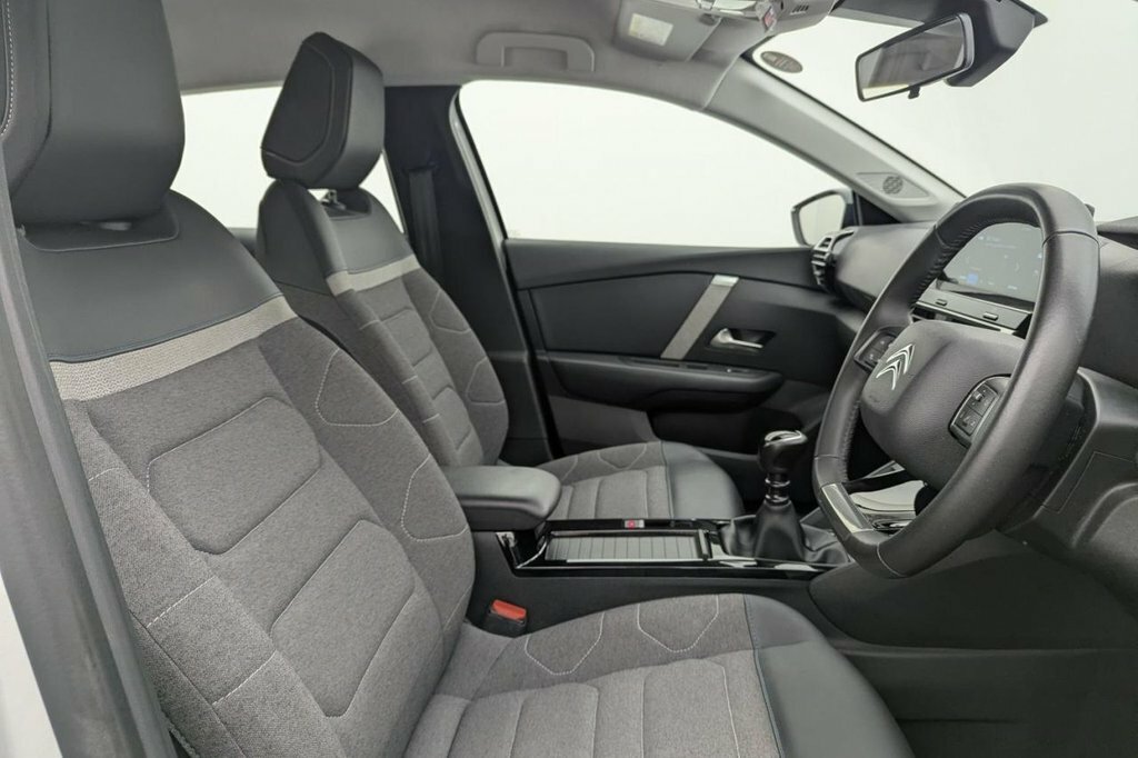 Citroen C4 1.2L Sense White #3