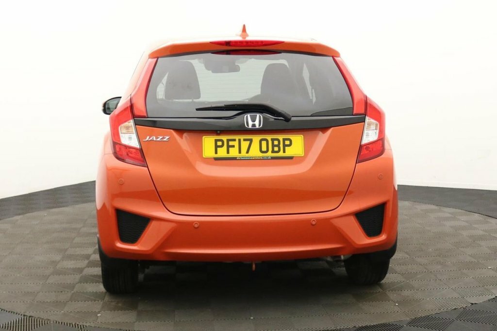 Honda Jazz 1.3L Ex Navi PF17OBP Orange #5