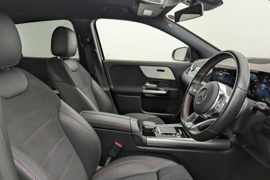 Mercedes-Benz EQA Suv Black #3
