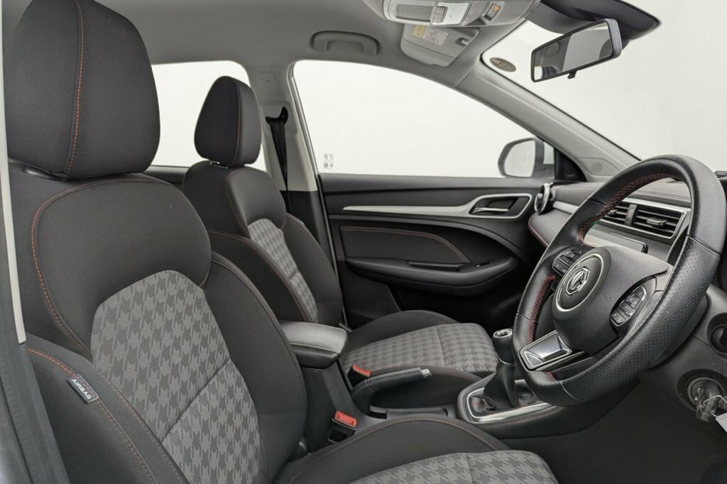 MG ZS 1.5L Excite White #3