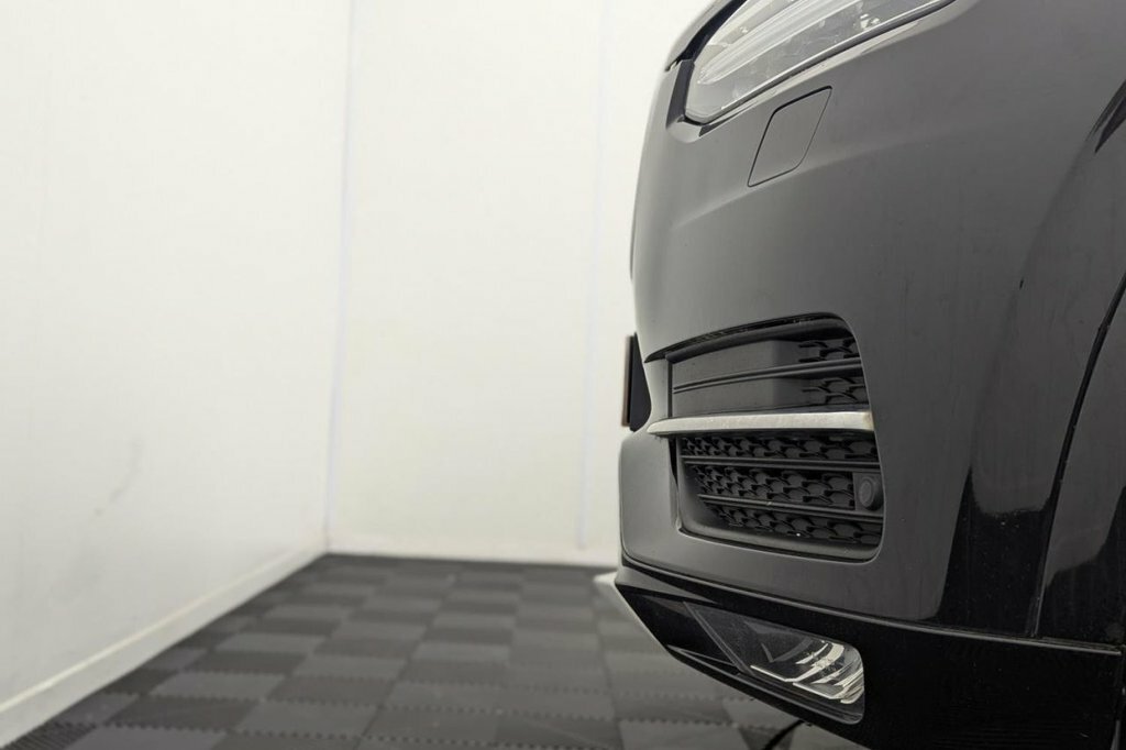 Volvo XC90 T8 Twin Engine Awd R-design White #46