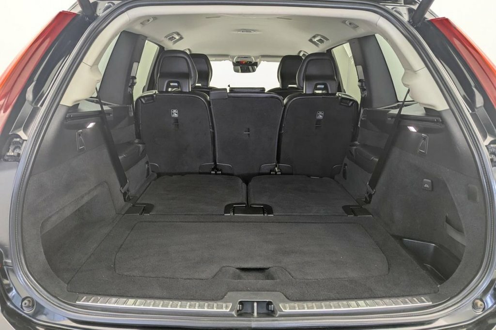 Volvo XC90 T8 Twin Engine Awd R-design White #22