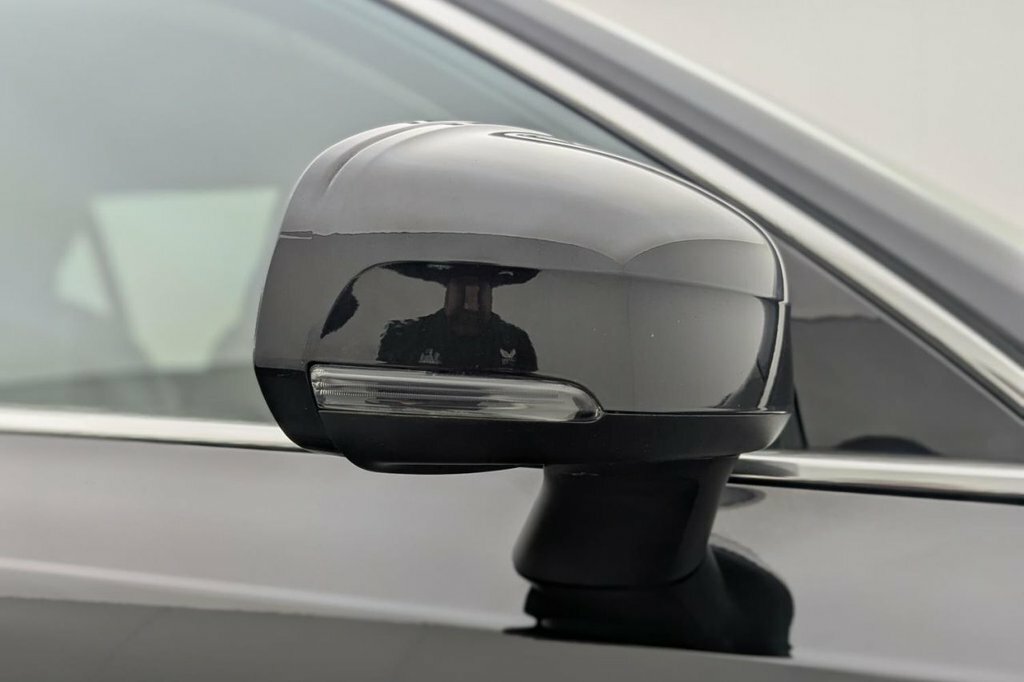 Volvo XC90 T8 Twin Engine Awd R-design White #40