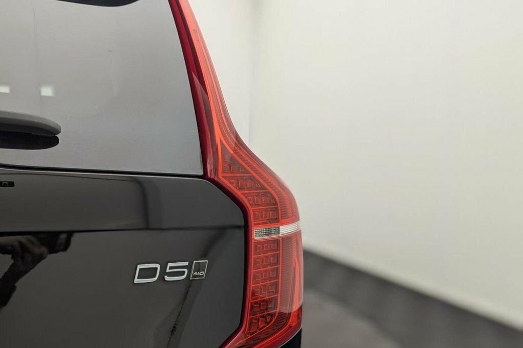 Volvo XC90 T8 Twin Engine Awd R-design White #49