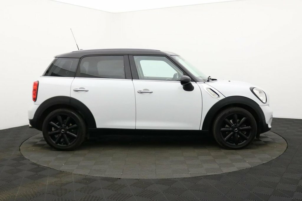Mini Countryman Cooper D Business Green #2