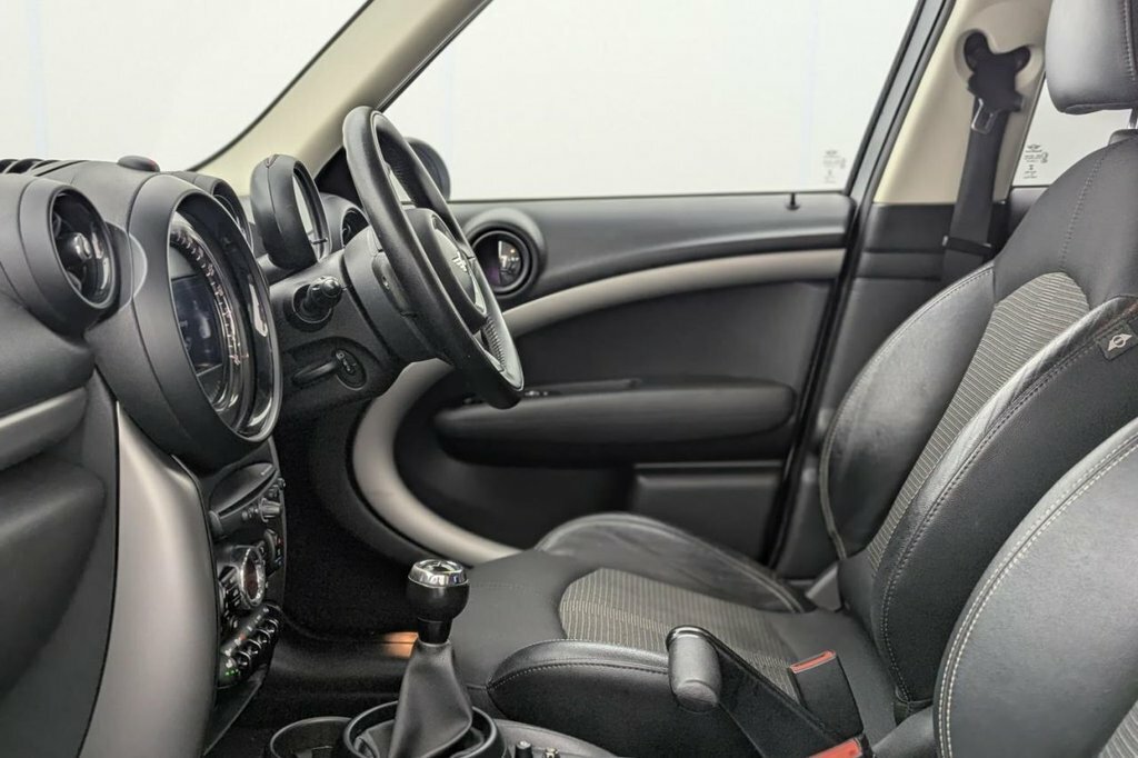 Mini Countryman Cooper D Business Green #22