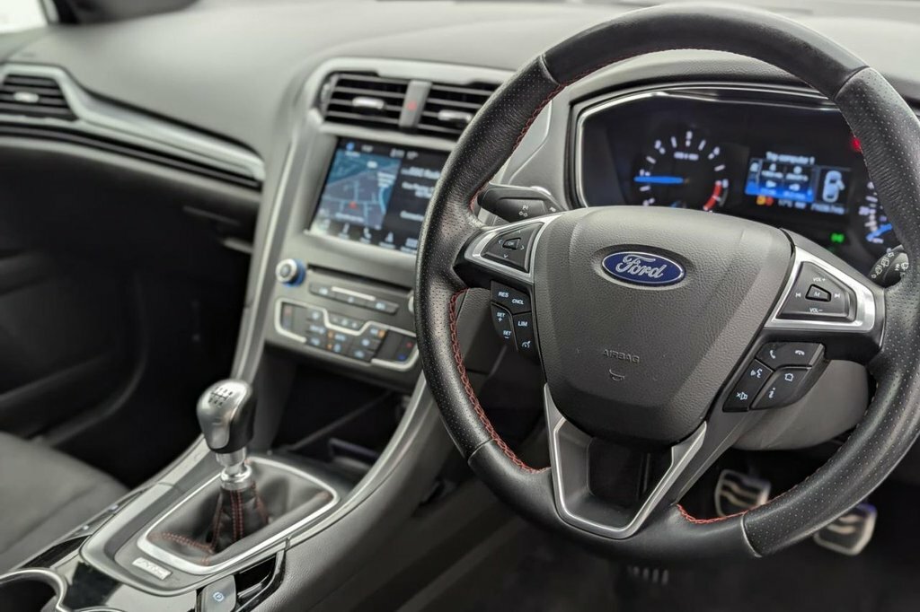 Ford Mondeo St-line Tdci 148 Black #33