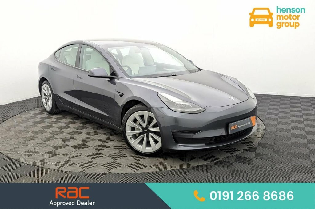 Tesla Model 3 Saloon Grey
