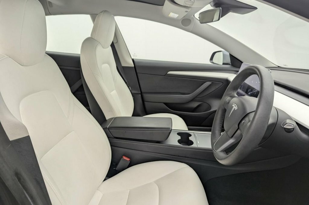 Tesla Model 3 Saloon Grey #3