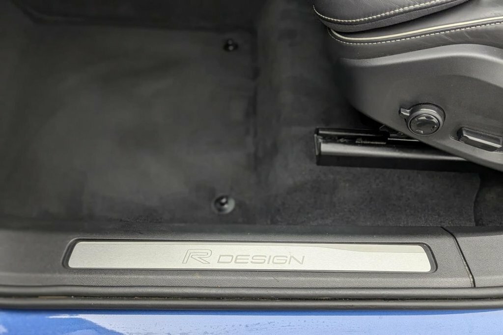 Volvo XC60 D4 R-design Pro Awd Grey #32