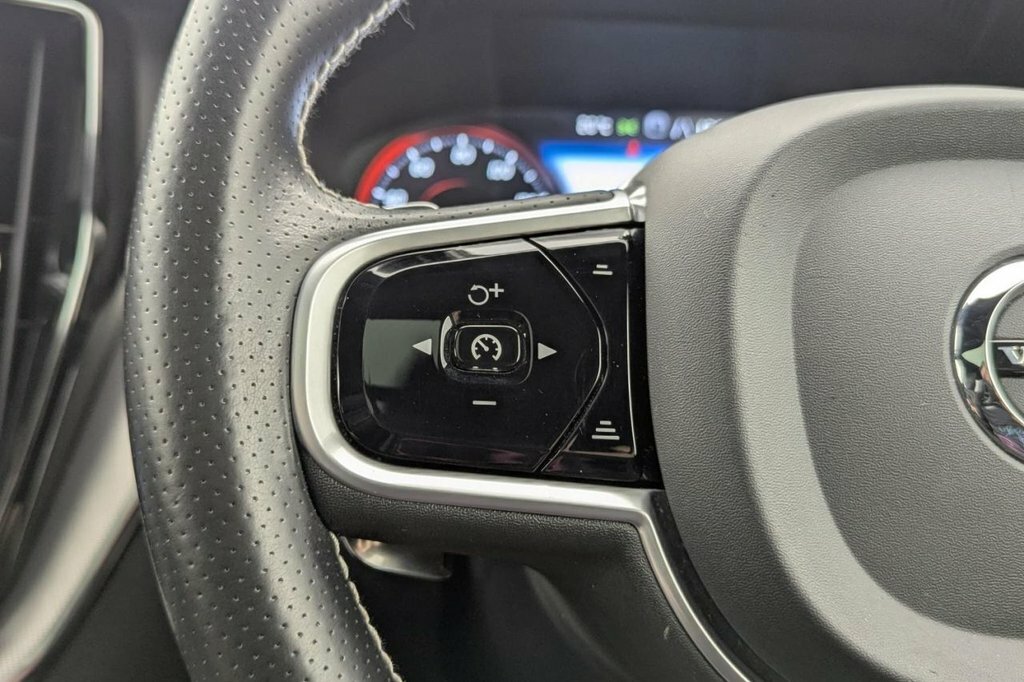 Volvo XC60 D4 R-design Pro Awd Grey #37