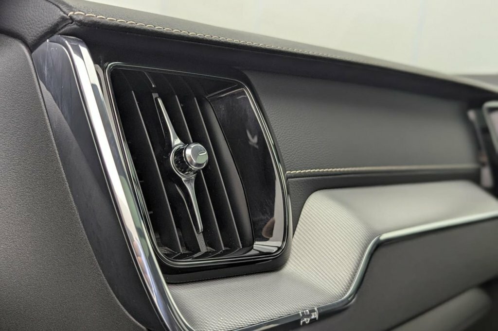 Volvo XC60 D4 R-design Pro Awd Grey #24