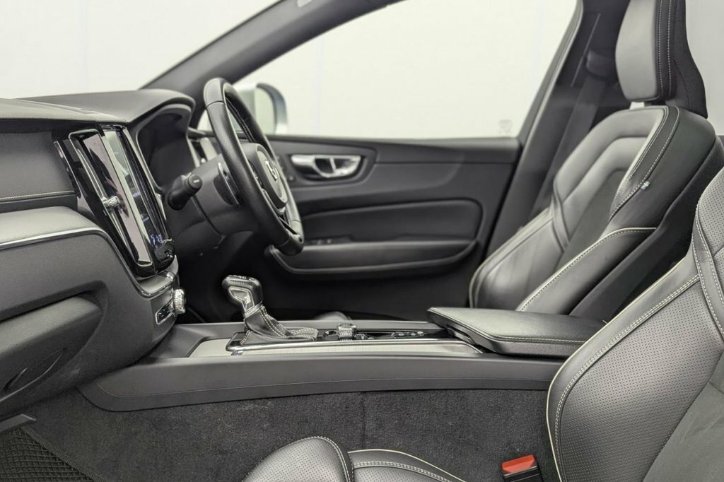 Volvo XC60 D4 R-design Pro Awd Grey #27