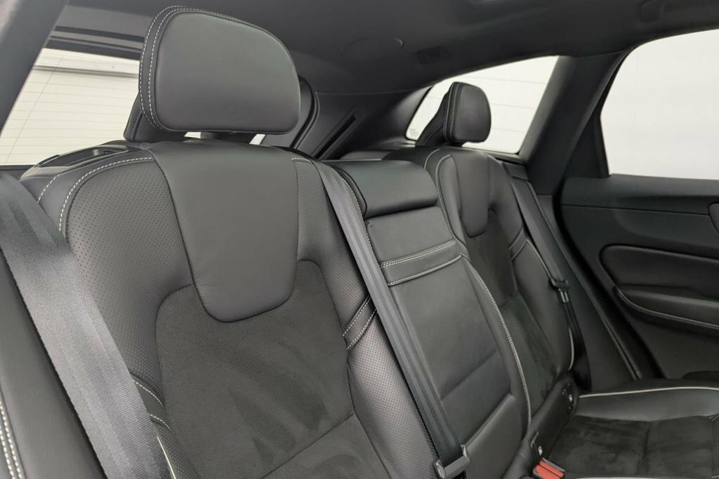 Volvo XC60 D4 R-design Pro Awd Grey #18