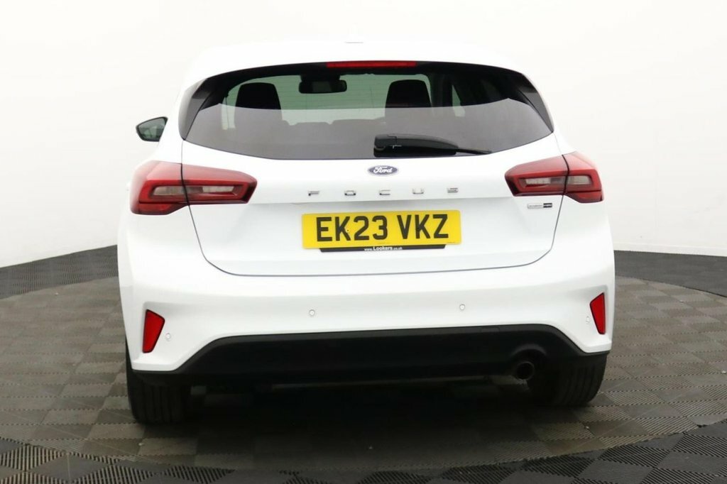 Ford Focus 1L Titanium White #5