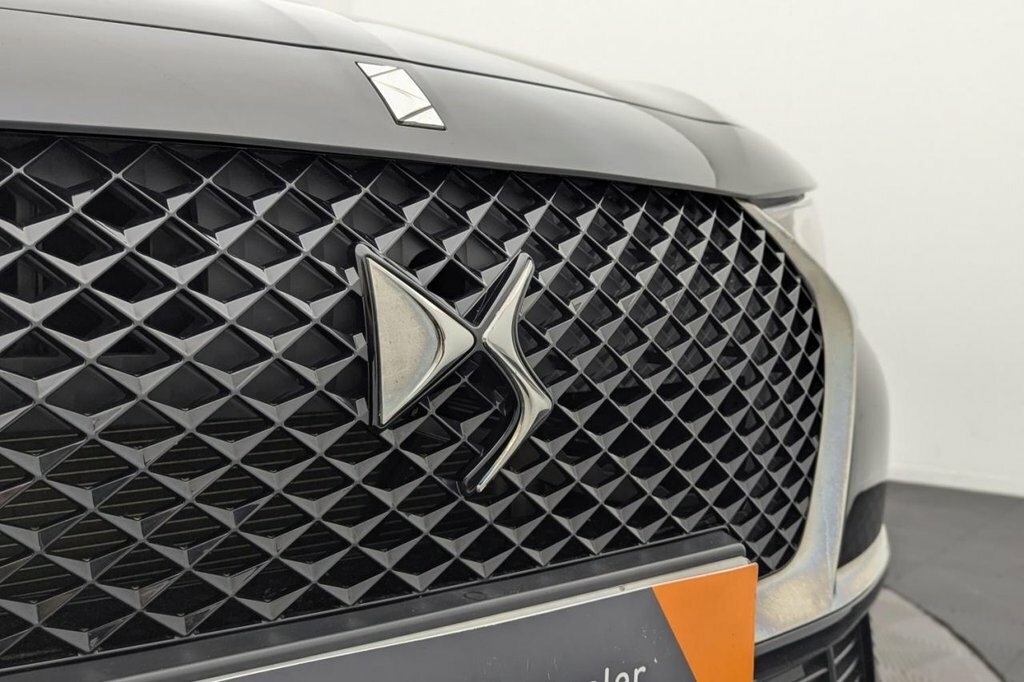 DS DS 7 Crossback Crossback 1.2 Puretech Prestige White #47