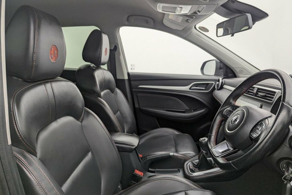 MG ZS 1.5L Exclusive Black #3