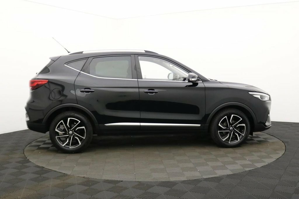 MG ZS 1.5L Exclusive Black #2