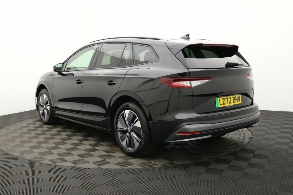 Skoda ENYAQ Suv Black #6