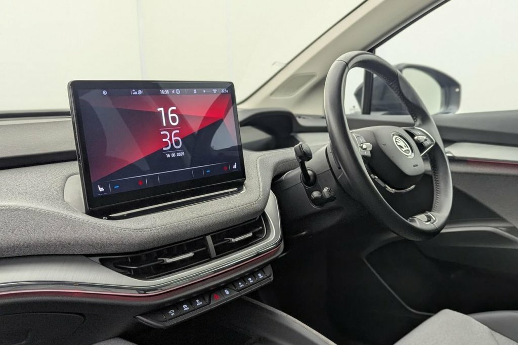 Skoda ENYAQ 60 Silver #25