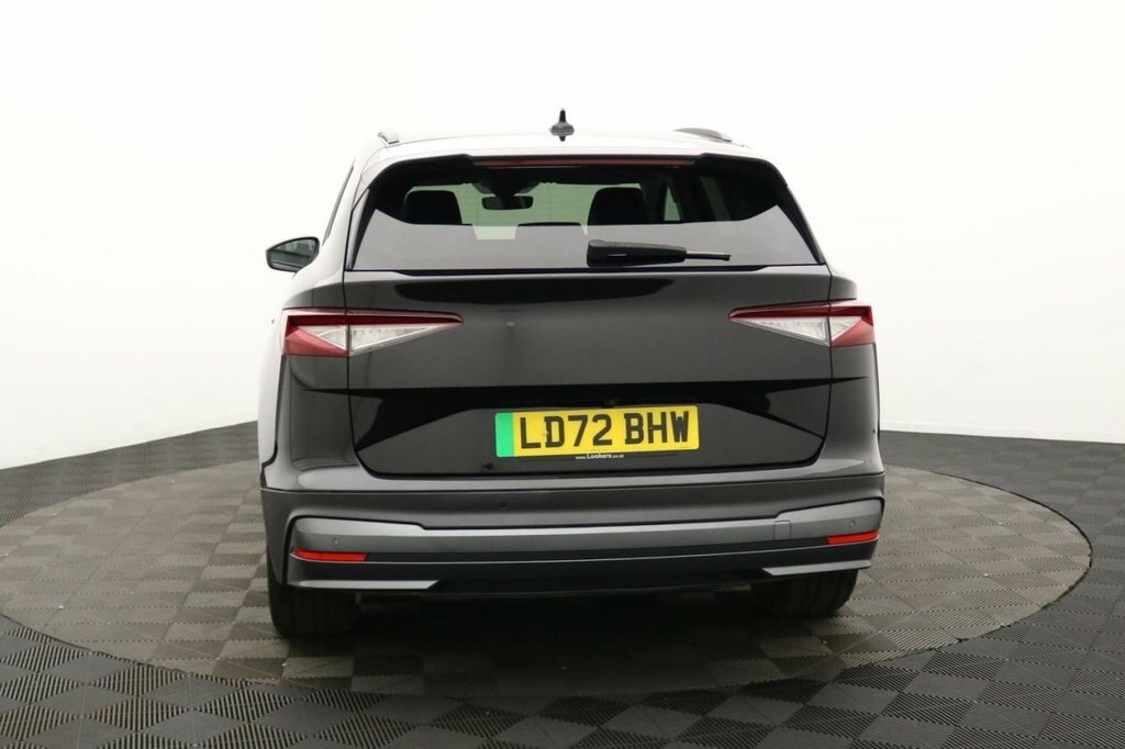 Skoda ENYAQ Suv Black #5