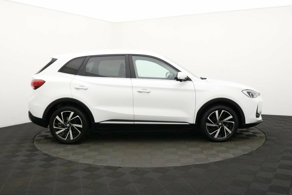 MG ZS 1.5L Trophy White #2