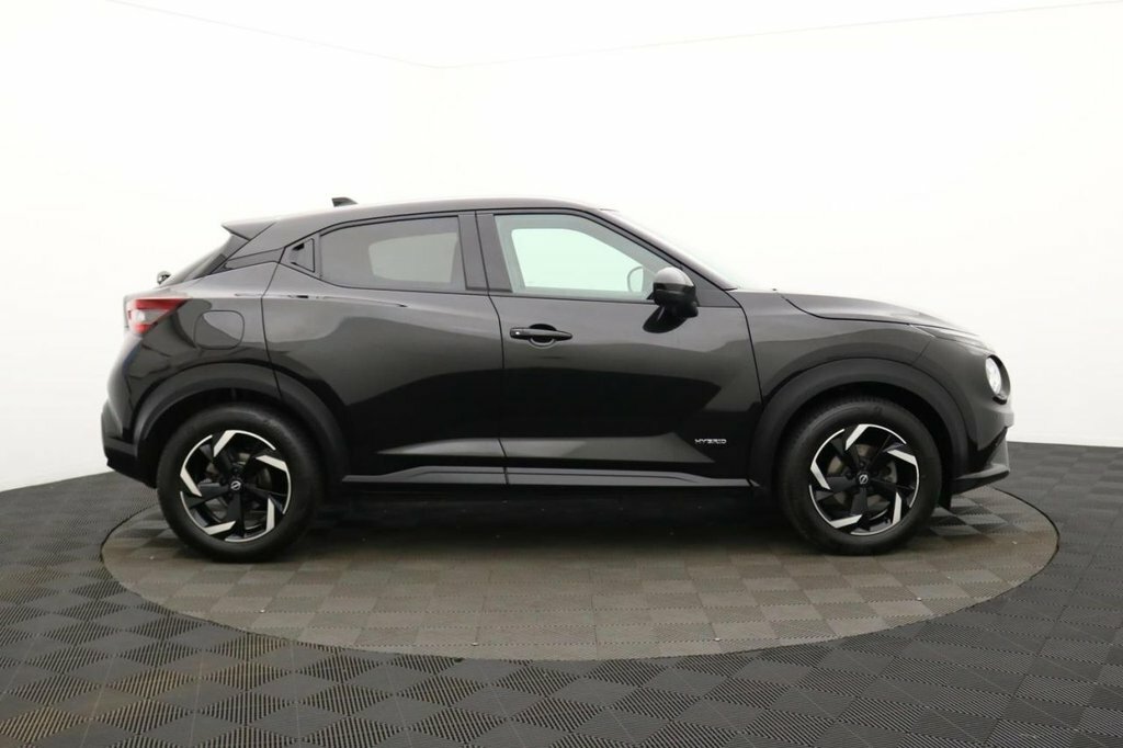 Nissan Juke 1.6L N-connecta Black #2