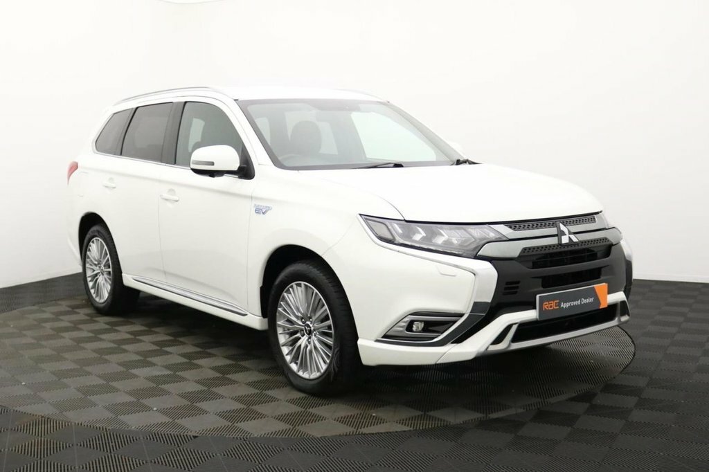 Mitsubishi Outlander 2.4 Phev Dynamic Estate White #10