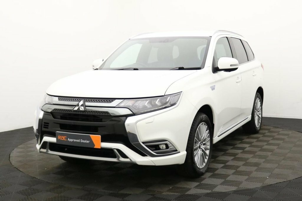Mitsubishi Outlander 2.4 Phev Dynamic Estate White #8