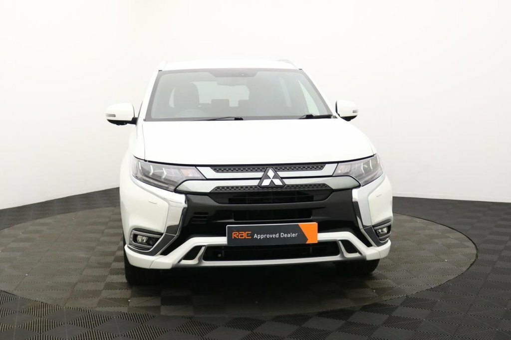 Mitsubishi Outlander 2.4 Phev Dynamic Estate White #9