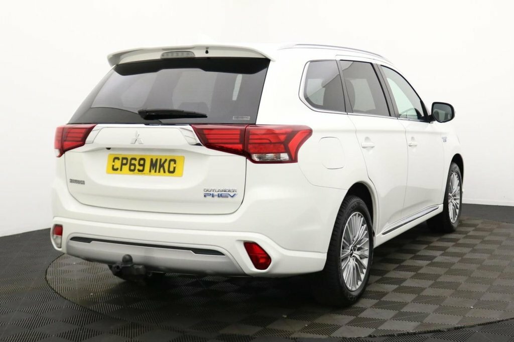 Mitsubishi Outlander 2.4L 4H White #4