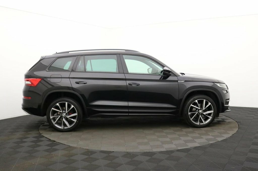 Skoda Kodiaq 1.5L Sportline Black #2