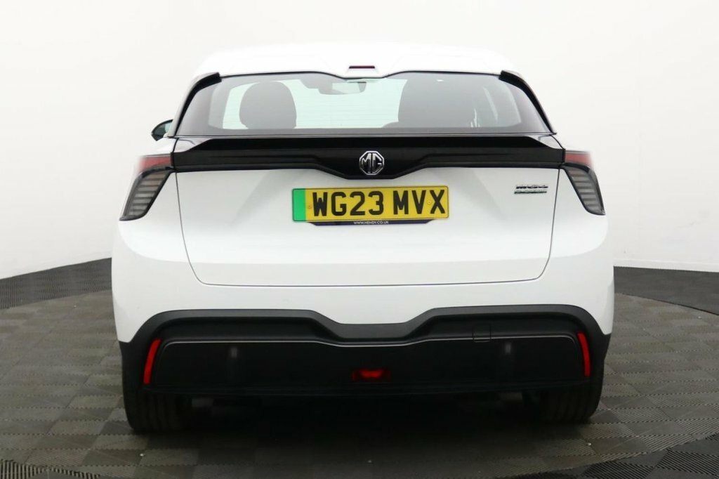 MG MG4 Hatchback WG23MVX White #5