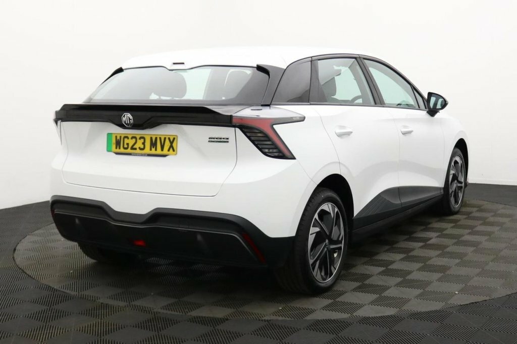 MG MG4 Hatchback WG23MVX White #4