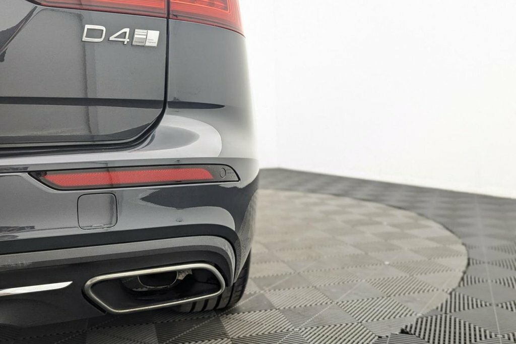 Volvo V60 D3 R-design Nav Ulez White #47