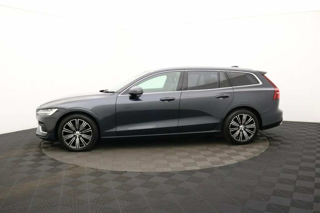 Volvo V60 D3 R-design Nav Ulez White #7