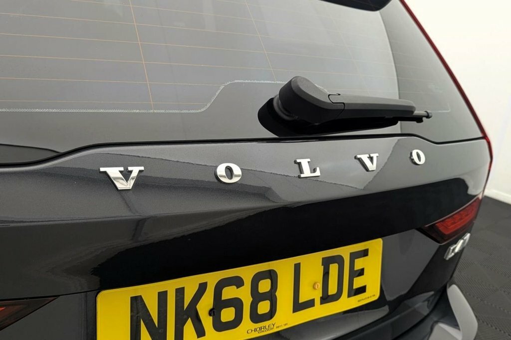 Volvo V60 D3 R-design Nav Ulez White #45