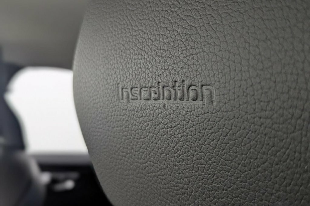 Volvo V60 D3 R-design Nav Ulez White #26